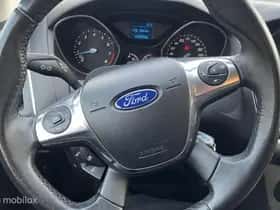 Ford Focus thumbnail 15