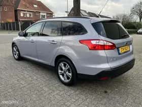 Ford Focus (2014) thumbnail 3