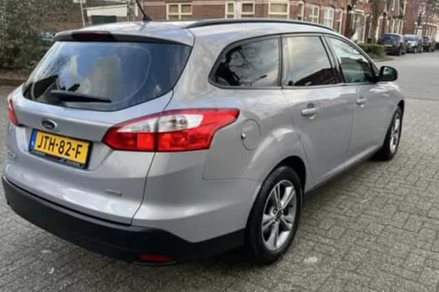 Ford Focus (2014) thumbnail 4