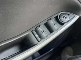 Ford Focus thumbnail 10