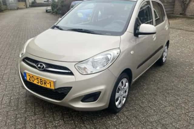 Hyundai i10 (2011) thumbnail 1
