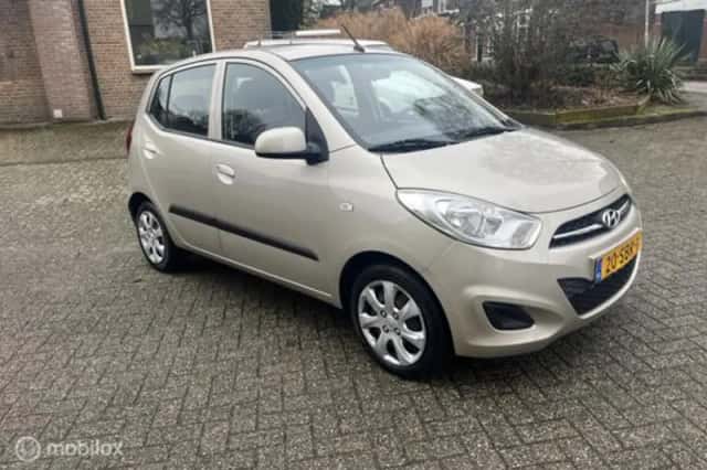 Hyundai i10 (2011) thumbnail 2