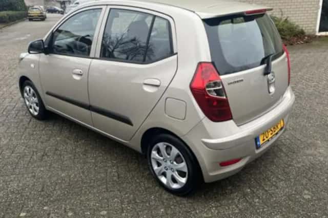 Hyundai i10 (2011) thumbnail 4