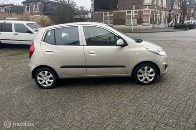 Hyundai i10 (2011) thumbnail 5
