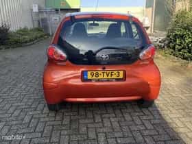 Toyota Aygo (2012) thumbnail 5