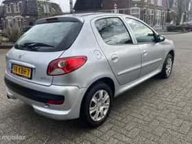 Peugeot 206 (2009) thumbnail 5