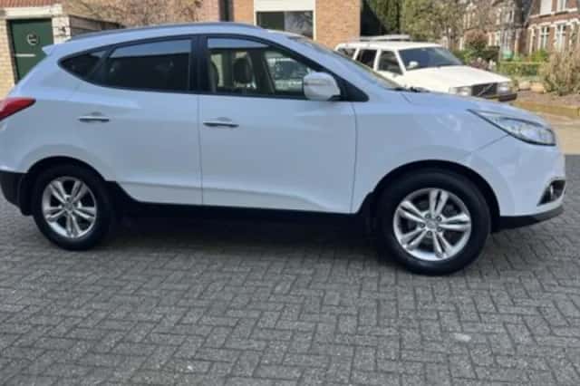 Hyundai ix35 (2011) thumbnail 4
