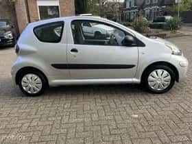 Toyota Aygo thumbnail 5