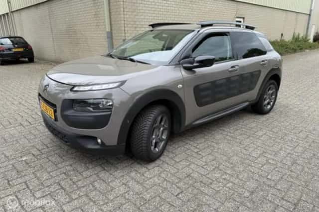 Citroën C4 (2015) thumbnail 1
