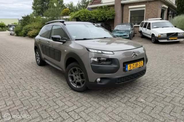 Citroën C4 (2015) thumbnail 2