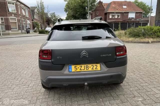 Citroën C4 (2015) thumbnail 6