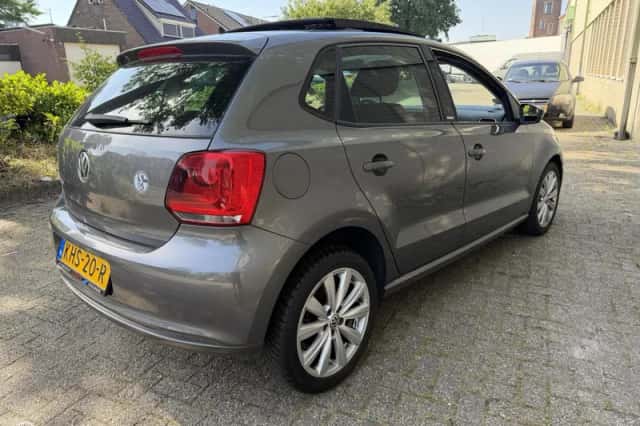 Volkswagen Polo (2012) thumbnail 6