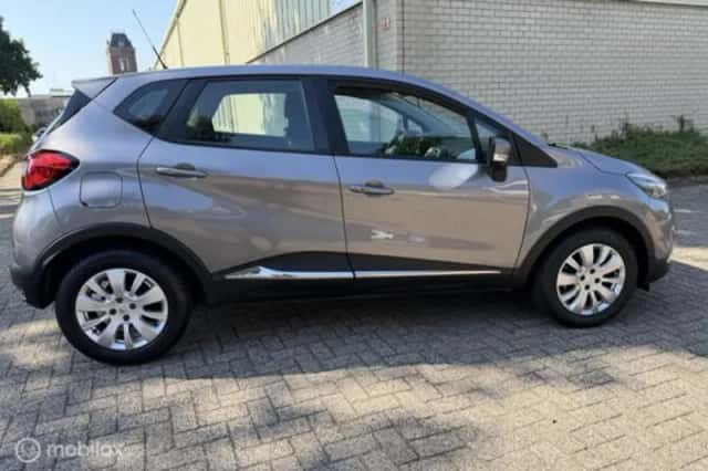 Renault Captur (2013) thumbnail 5
