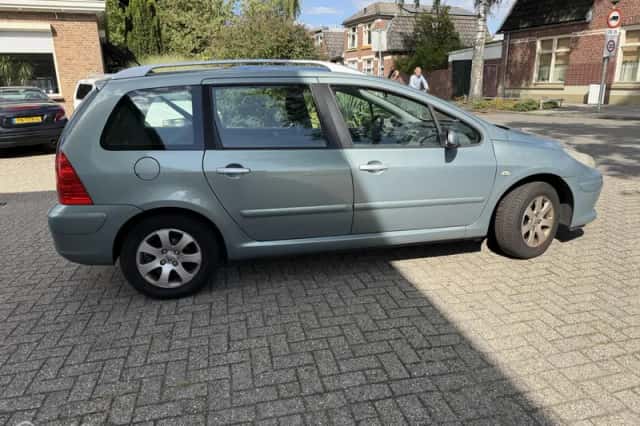 Peugeot 307 (2006) thumbnail 5
