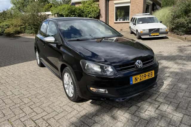 Volkswagen Polo (2013) thumbnail 2