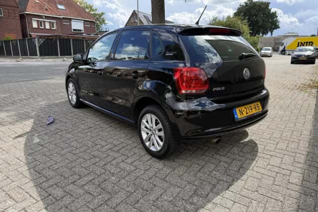Volkswagen Polo (2013) thumbnail 5