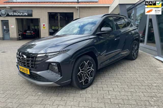 Hyundai Tucson (2023) thumbnail 1