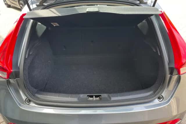Volvo V40 (2014) thumbnail 6