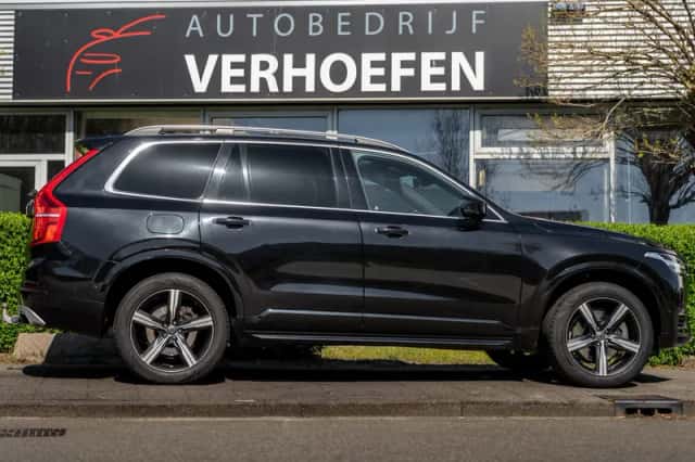 Volvo XC90 (2015) thumbnail 4