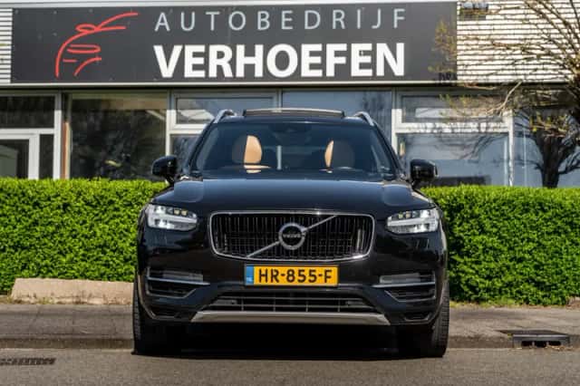Volvo XC90 (2015) thumbnail 5