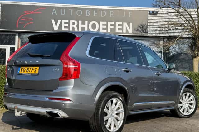 Volvo XC90 (2016) thumbnail 6