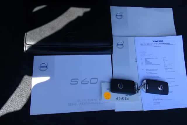 Volvo S60 (2017) thumbnail 3