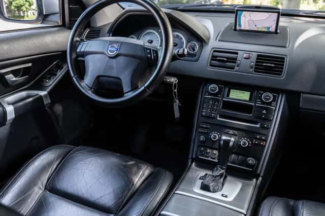 Volvo XC90 (2007) thumbnail 2