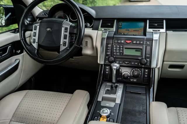 Land Rover Range Rover Sport (2009) thumbnail 2