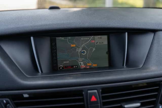 BMW X1 (2013) thumbnail 3