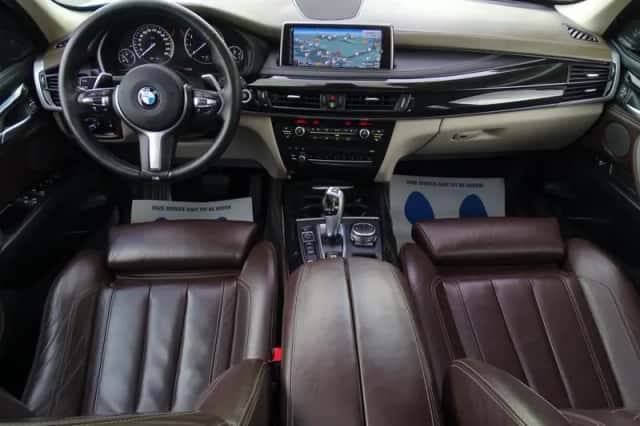 BMW X5 (2015) thumbnail 2