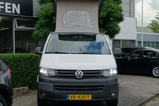 Volkswagen Transporter (2015) thumbnail 6