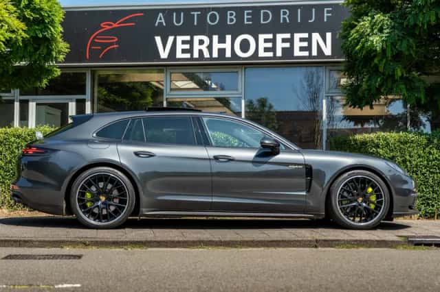 Porsche Panamera (2018) thumbnail 6