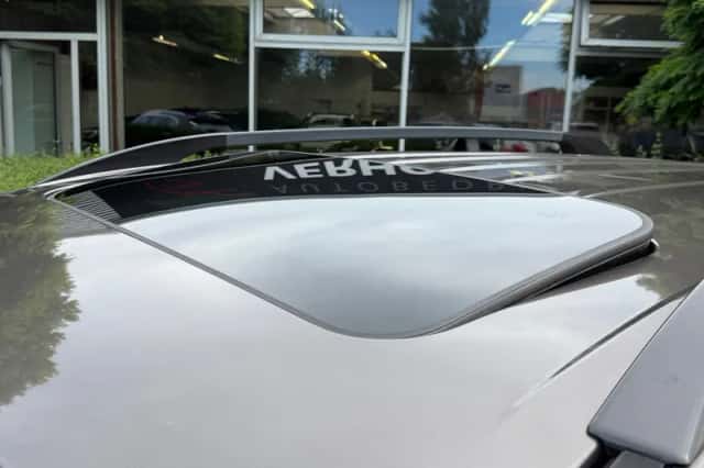 Mitsubishi Outlander (2012) thumbnail 5