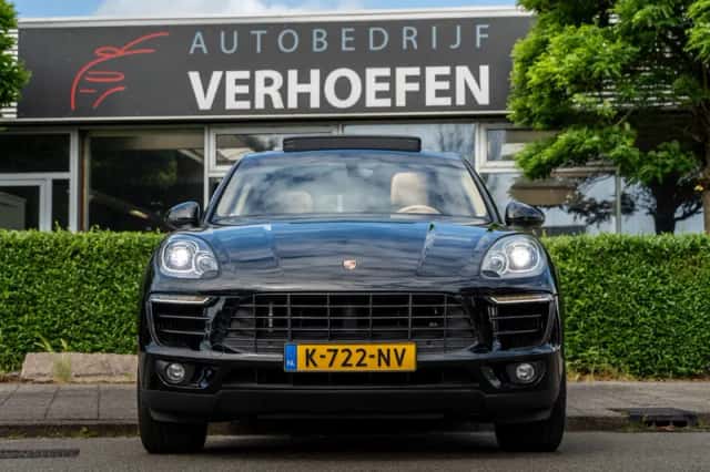Porsche Macan (2015) thumbnail 6