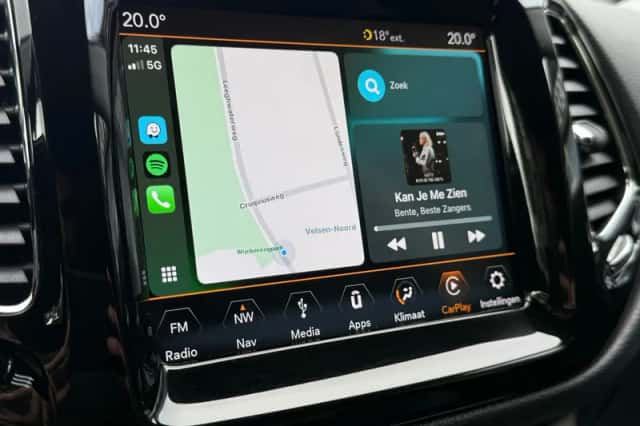 Jeep Compass (2017) thumbnail 3