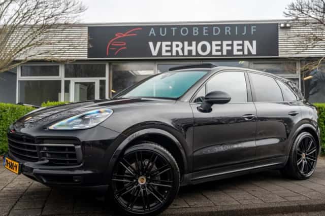 Porsche Cayenne (2018) thumbnail 1