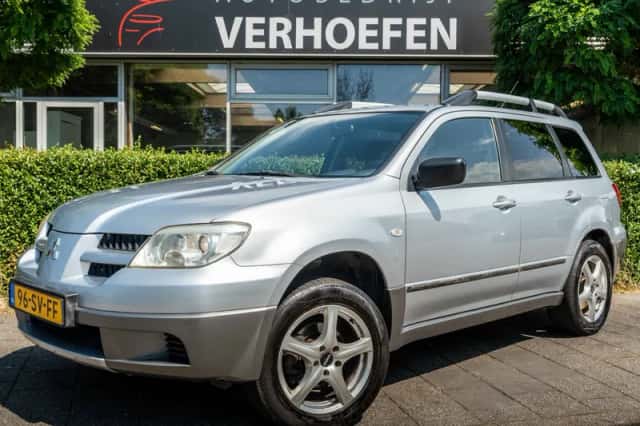 Mitsubishi Outlander (2006) thumbnail 1