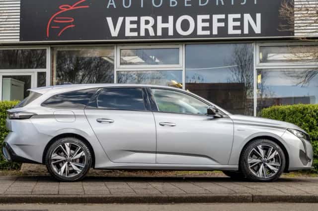 Peugeot 308 (2024) thumbnail 6