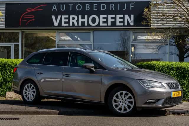 SEAT Leon (2016) thumbnail 5