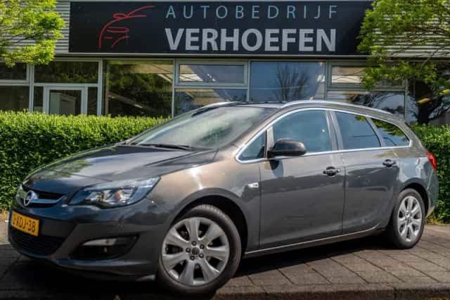 Opel Astra Sports Tourer (2014) thumbnail 1