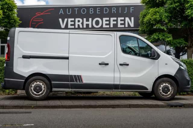 Opel Vivaro (2015) thumbnail 5