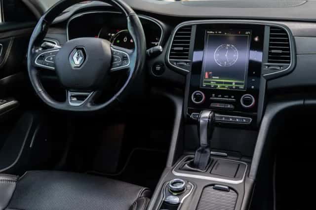 Renault Talisman (2017) thumbnail 2