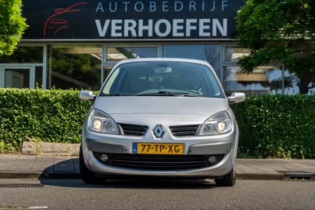 Renault Scénic (2007) thumbnail 4