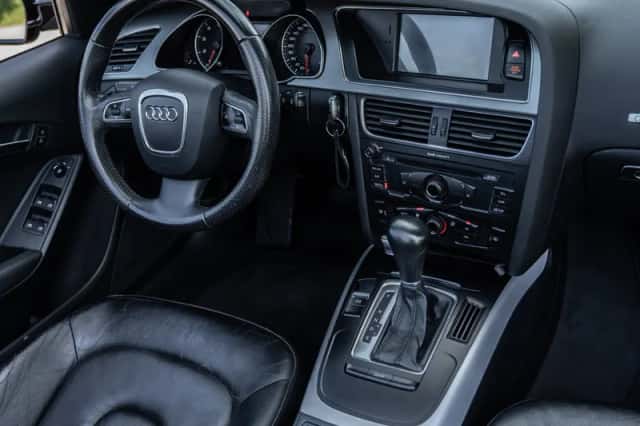 Audi A5 (2012) thumbnail 2