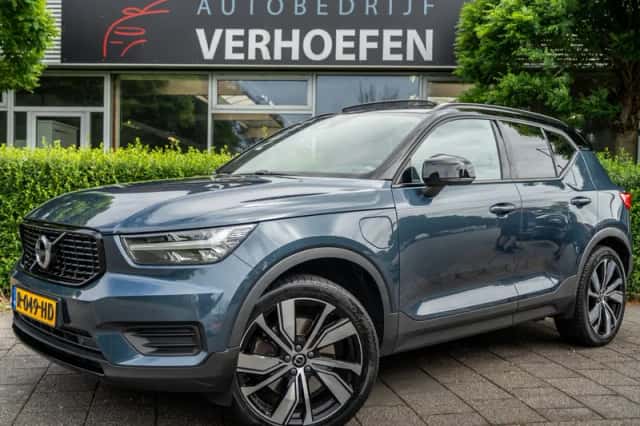 Volvo XC40 (2022) thumbnail 1