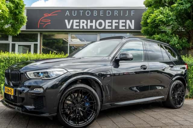 BMW X5 (2020) thumbnail 1