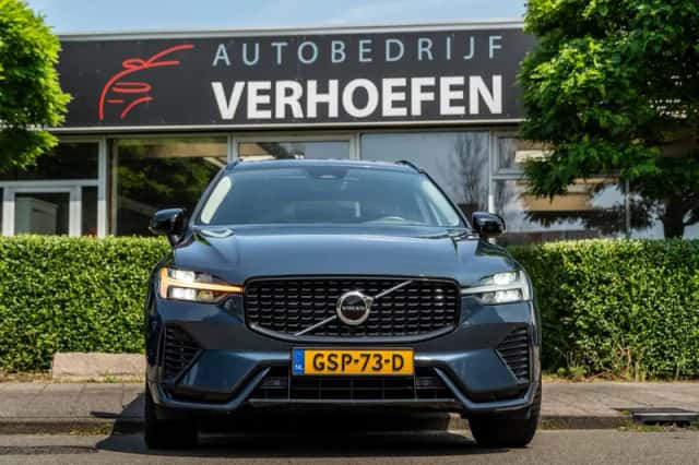 Volvo XC60 (2022) thumbnail 5