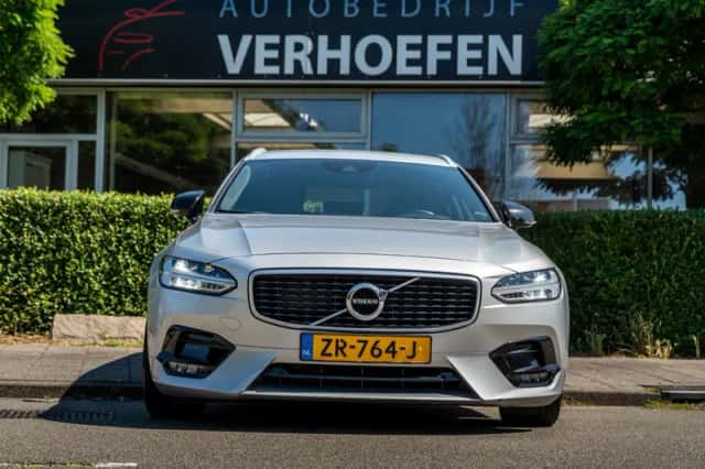Volvo V90 (2019) thumbnail 4