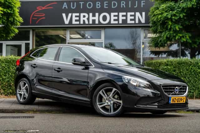 Volvo V40 (2016) thumbnail 5