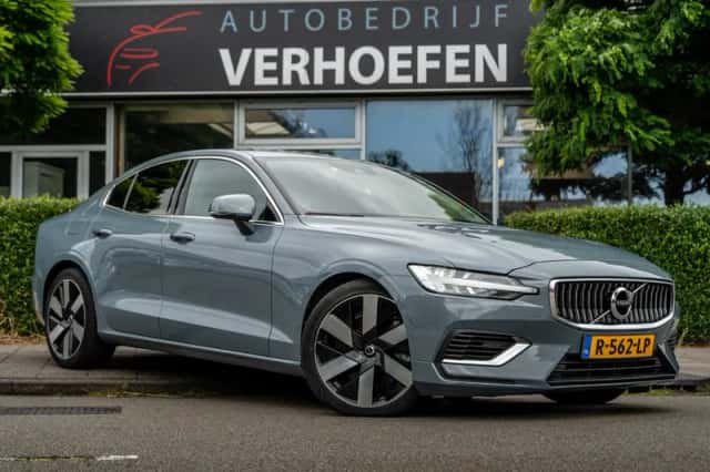 Volvo S60 (2022) thumbnail 6